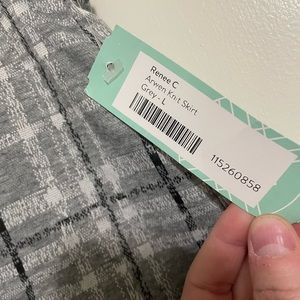 Renee C Arwen Knit Skirt size L